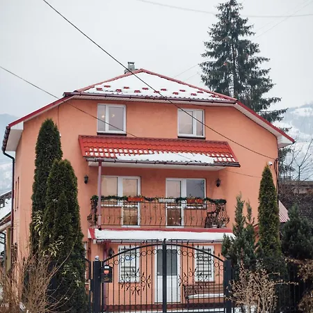Апартаменти марта Рахів